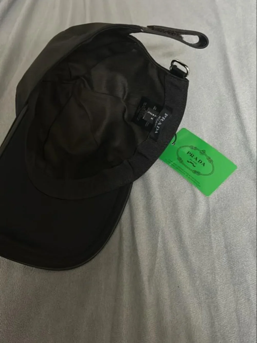 Pradahat black cap